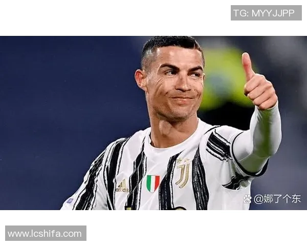 意大利足球明星手机壁纸精选展现球场风采与个人魅力的视觉盛宴